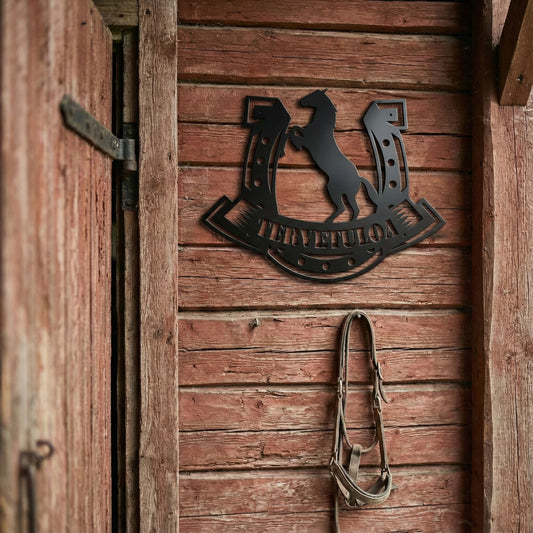 Hevonen ja Hevosenkenkä omalla tekstillä