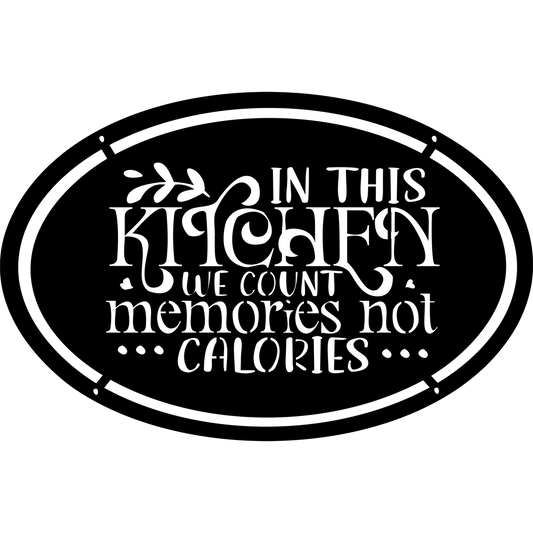 Kitchen Memories metallinen seinäkoriste jossa teksti In this kitchen we count memories not calories. Suomessa valmistettu laserleikattu keittiötaulu tuo lämpöä ja huumoria arkeen ja sopii moderniin skandinaaviseen sisustukseen tai lahjaksi ruoanlaiton ystävälle.