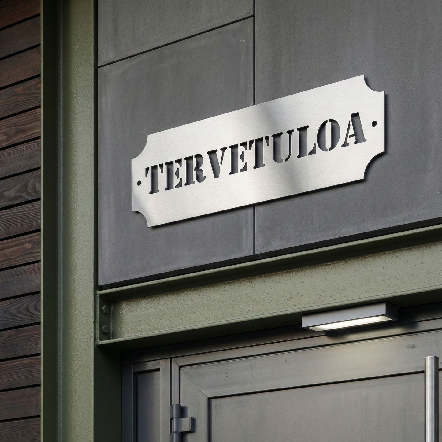 Kasarmi metallinen ovikyltti omalla nimellä