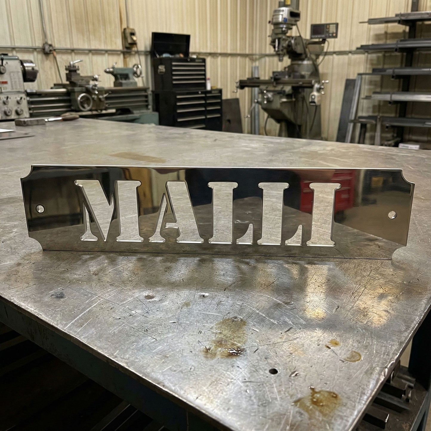 Kustomoitava nimikyltti